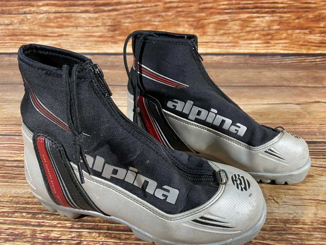 Alpina ST10 JR Nordic Cross Country Ski Boots Size EU35 US3.5 NNN bindings 574