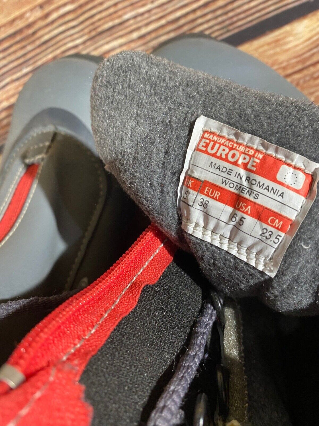 Salomon Siam 5 TR Nordic Cross Country Ski Boots Size EU38 US6.5 SNS Profil 2151