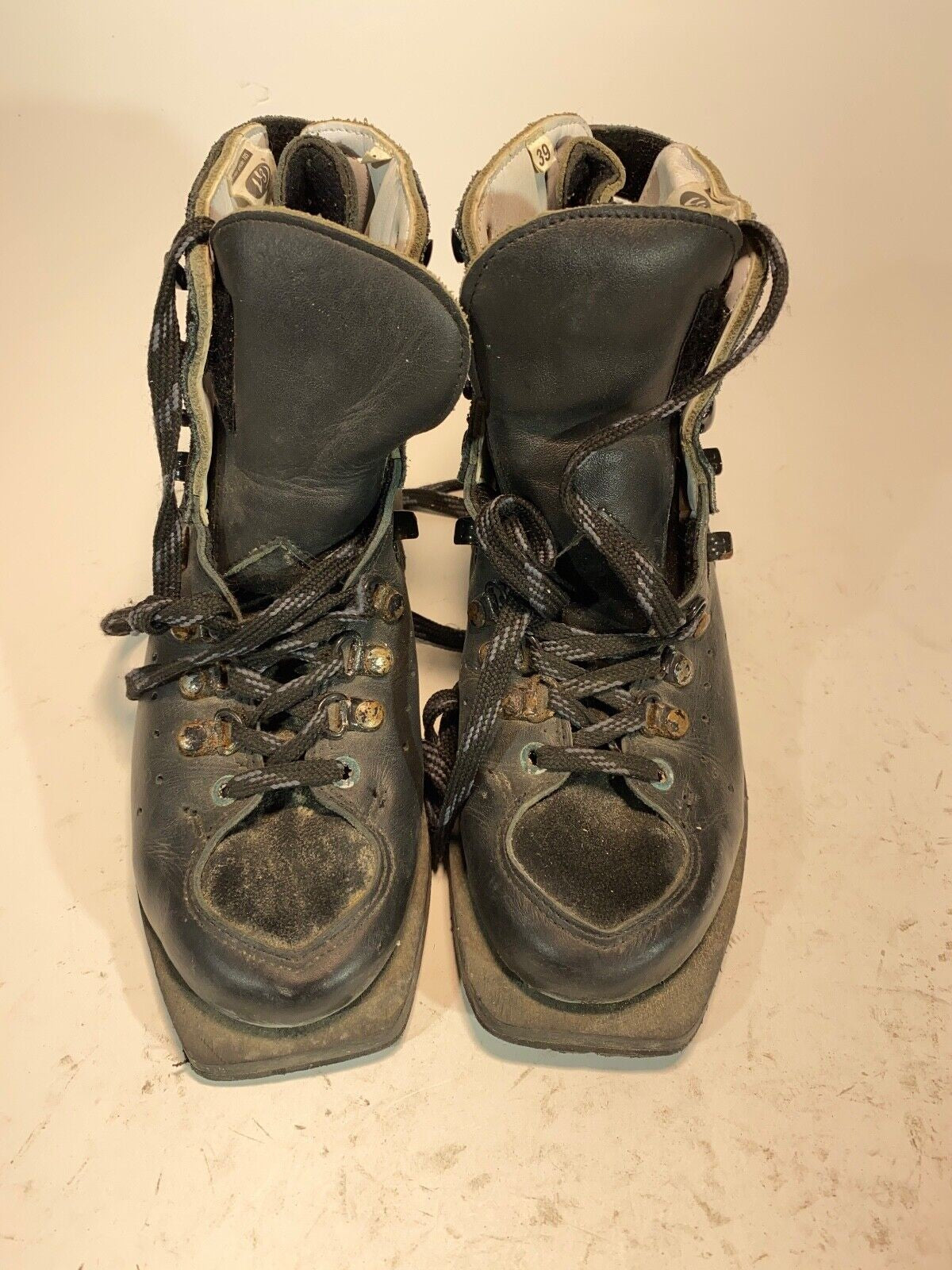 V3 Cross Country Ski Boots Backcountry 75mm NN EU 39 US 6 Vintage KL63