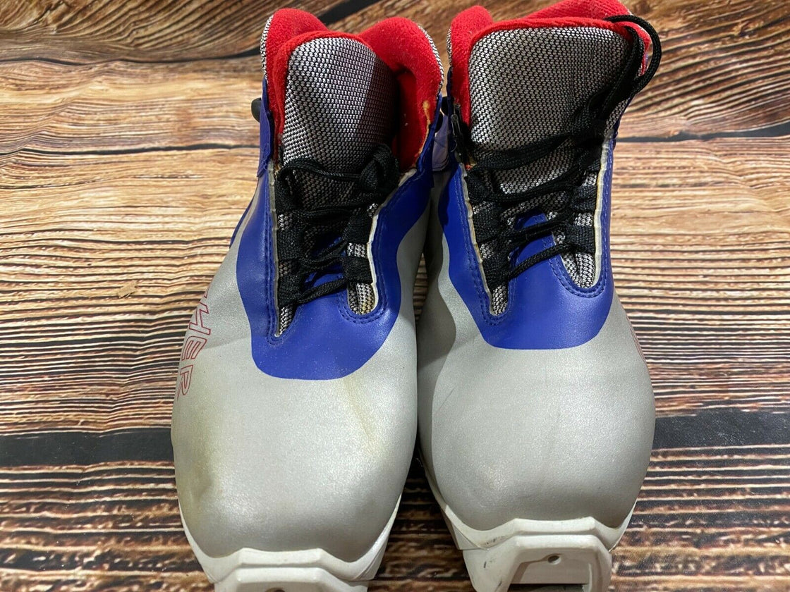 FISCHER Nordic Cross Country Ski Boots Size EU39 US7 SNS Profil  1137