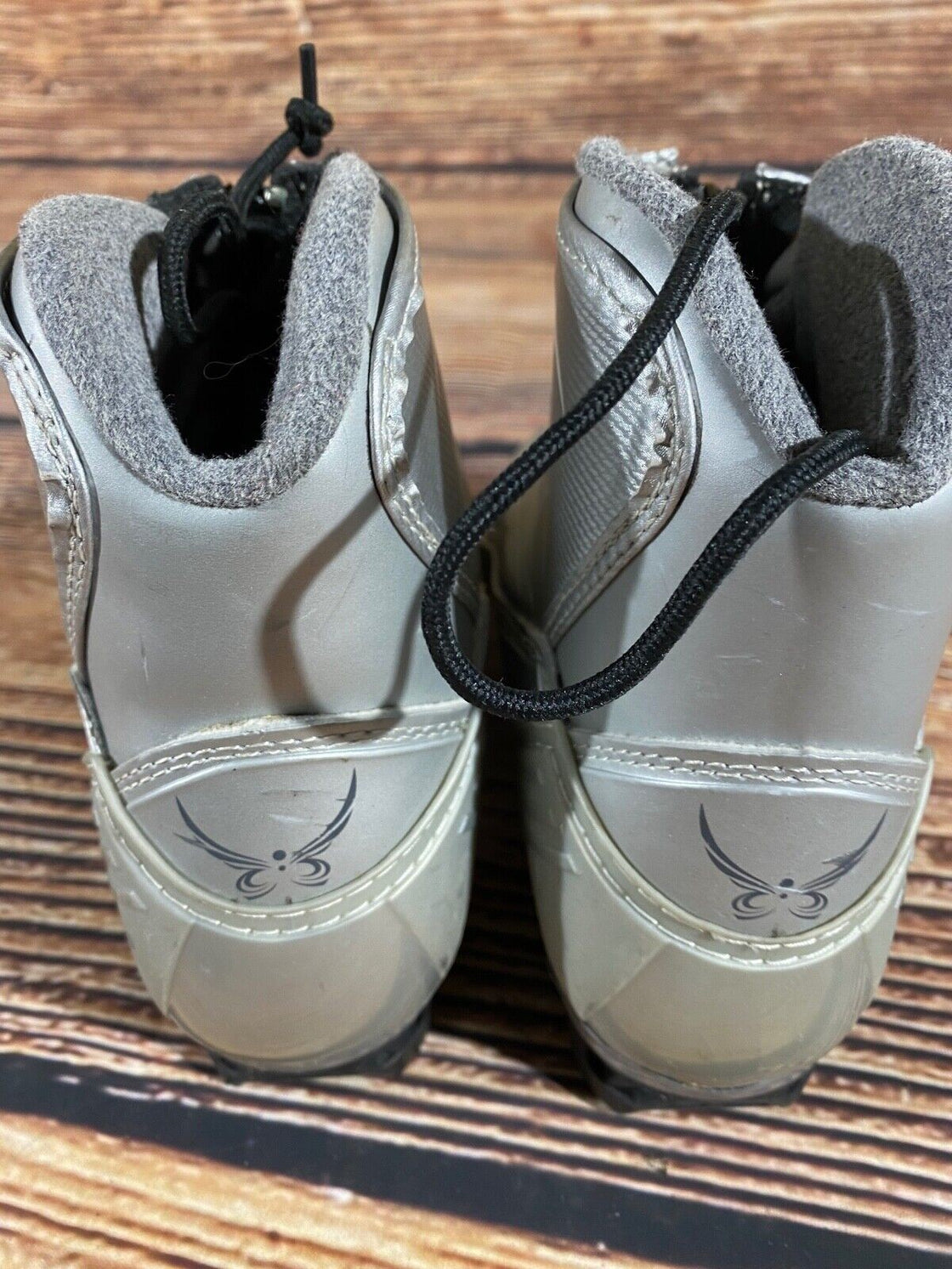 Alpina Eve28G Nordic Cross Country Ski Boots Size EU36 US4.5 for NNN 822