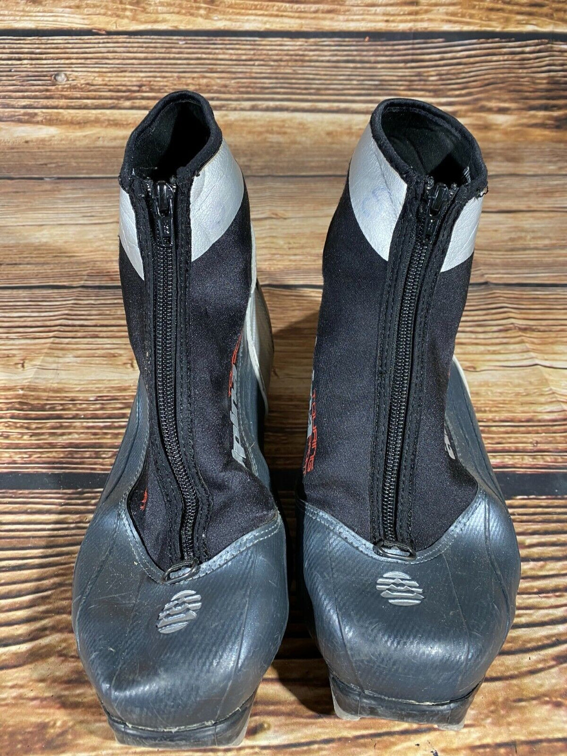 Alpina ST10 Cross Country Ski Boots Classic Size EU43 SU9.5 NNN Rottefella 637