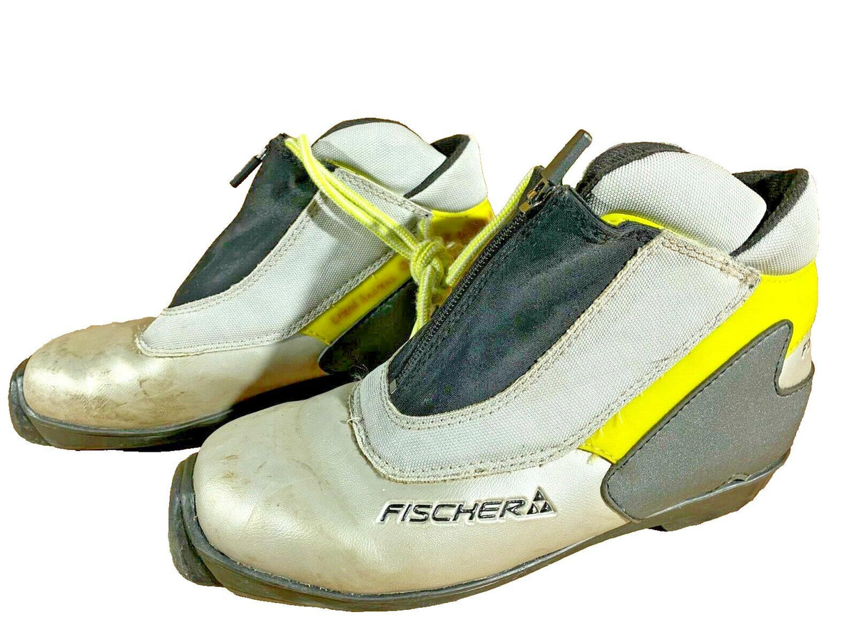Fischer Cross Country Ski Boots Classic SNS Profil EU 38 US 6 240mm 1578
