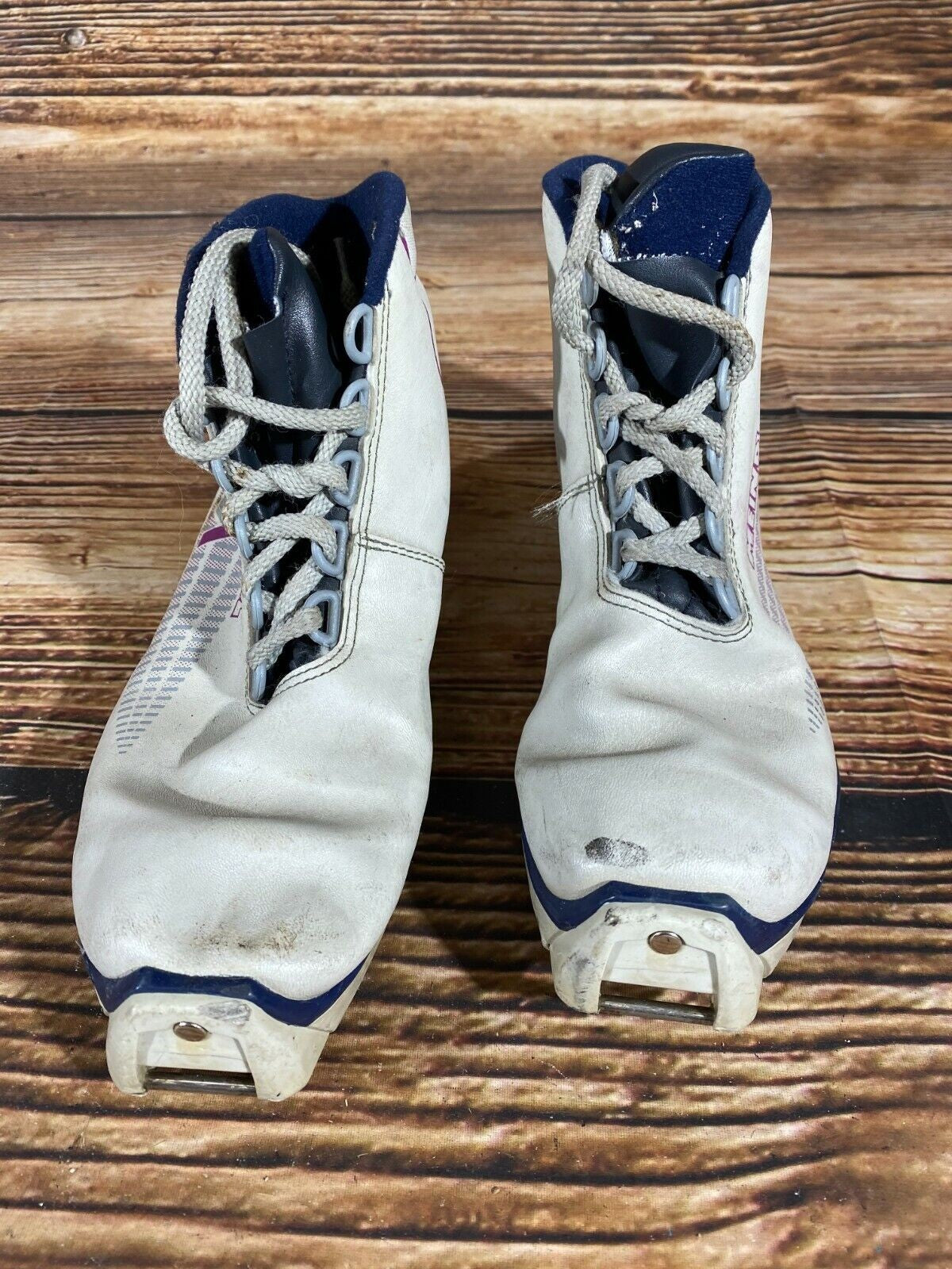 Meindl Classic Cross Country Ski Boots Classic SNS Profil EU 39 US 7 250mm 1474