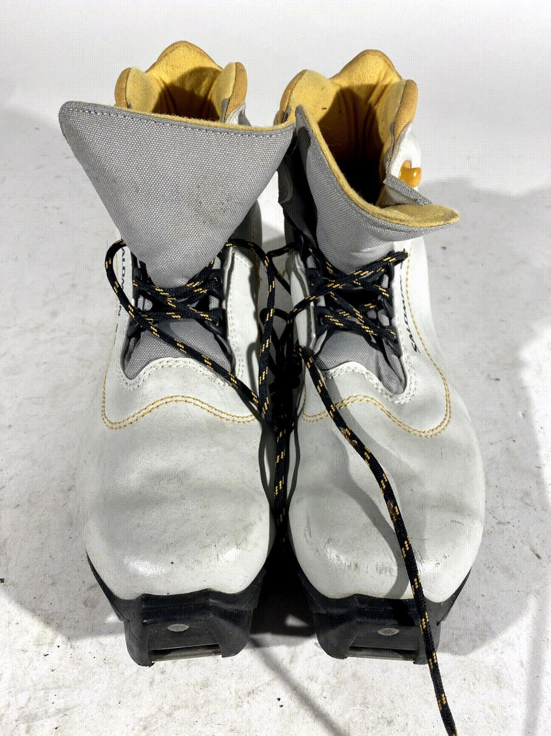 Salomon Nordic Cross Country Ski Boots Size EU39 US7 SNS Profil 2375