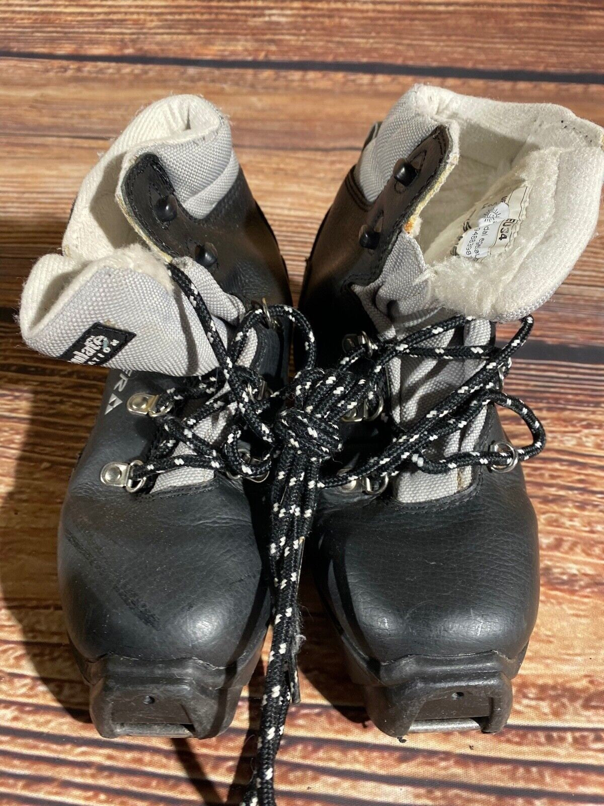 Fischer Cross Country Ski Boots Classic SNS Profil EU 34 US 3 Kids 220mm F-586