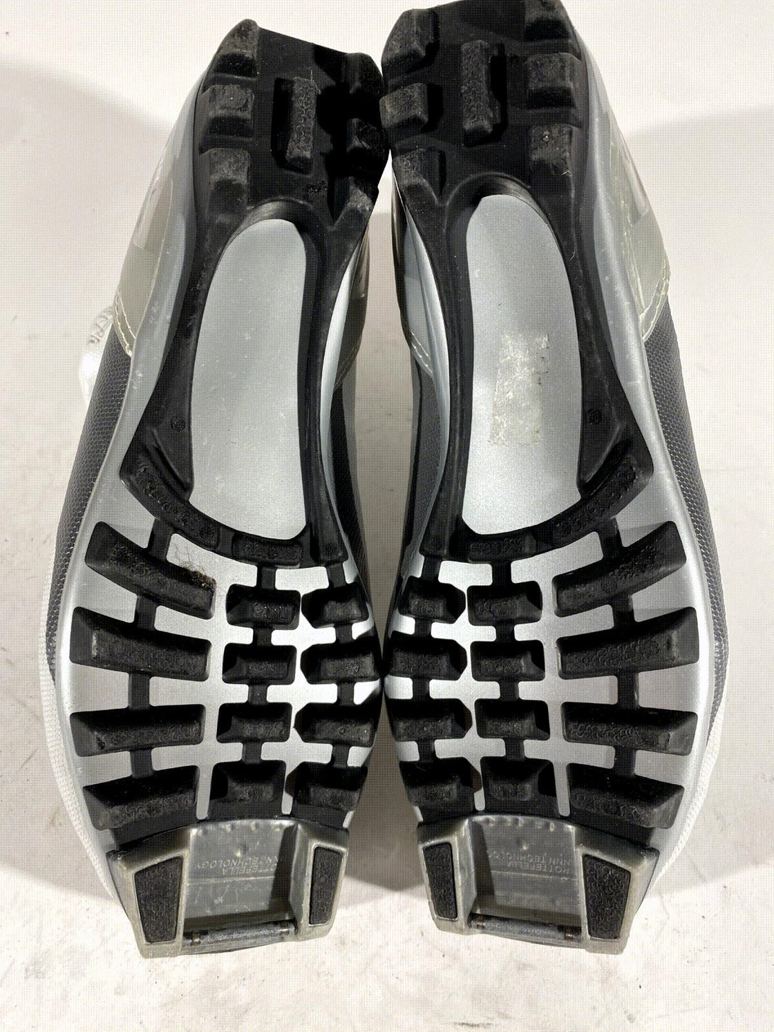 Alpina T28Eve Nordic Cross Country Ski Boots Size EU40 US7.5 NNN 821