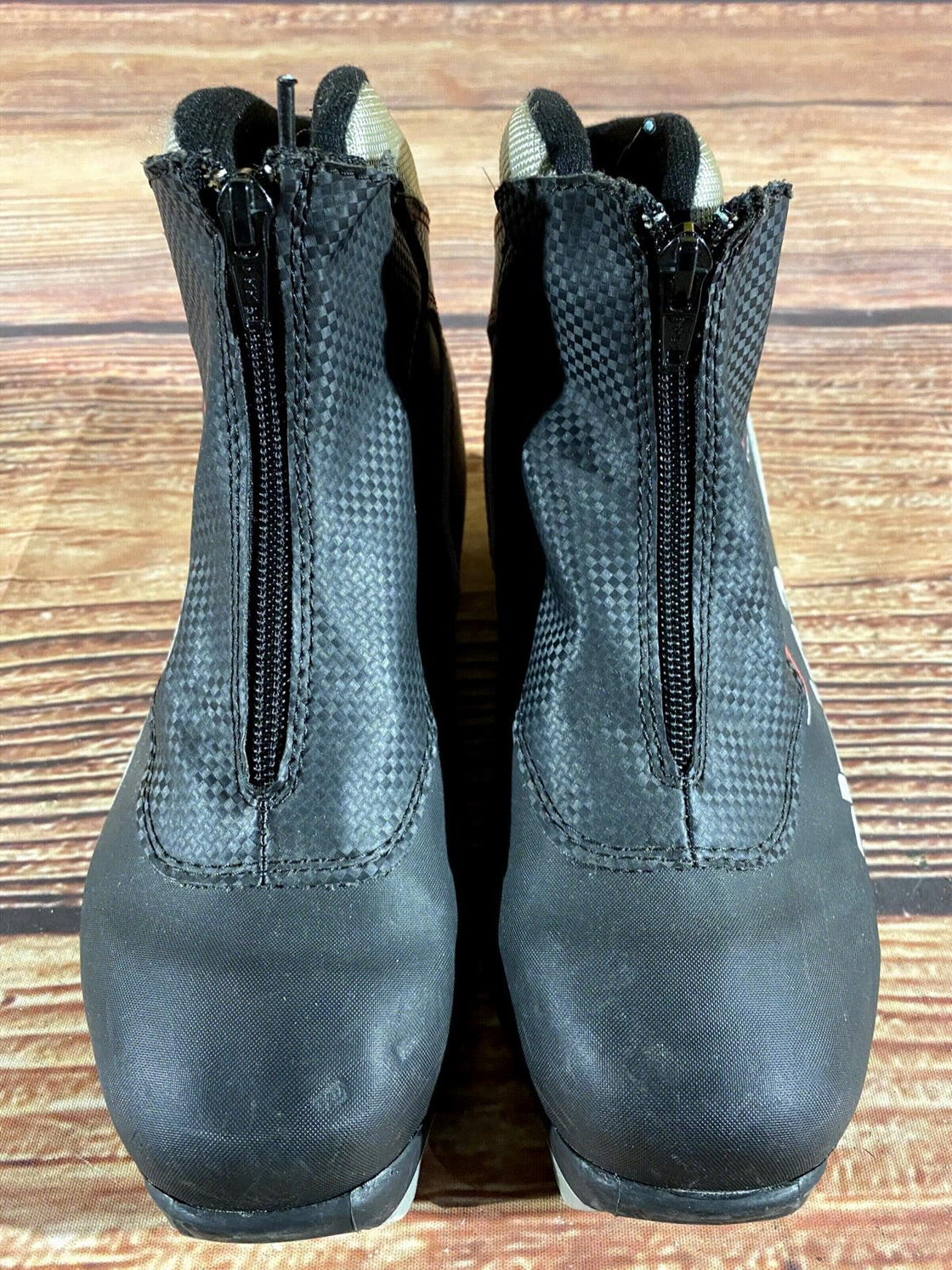 Alpina Touring Nordic Cross Country Ski Boots Size EU39 US7 for NNN 2930