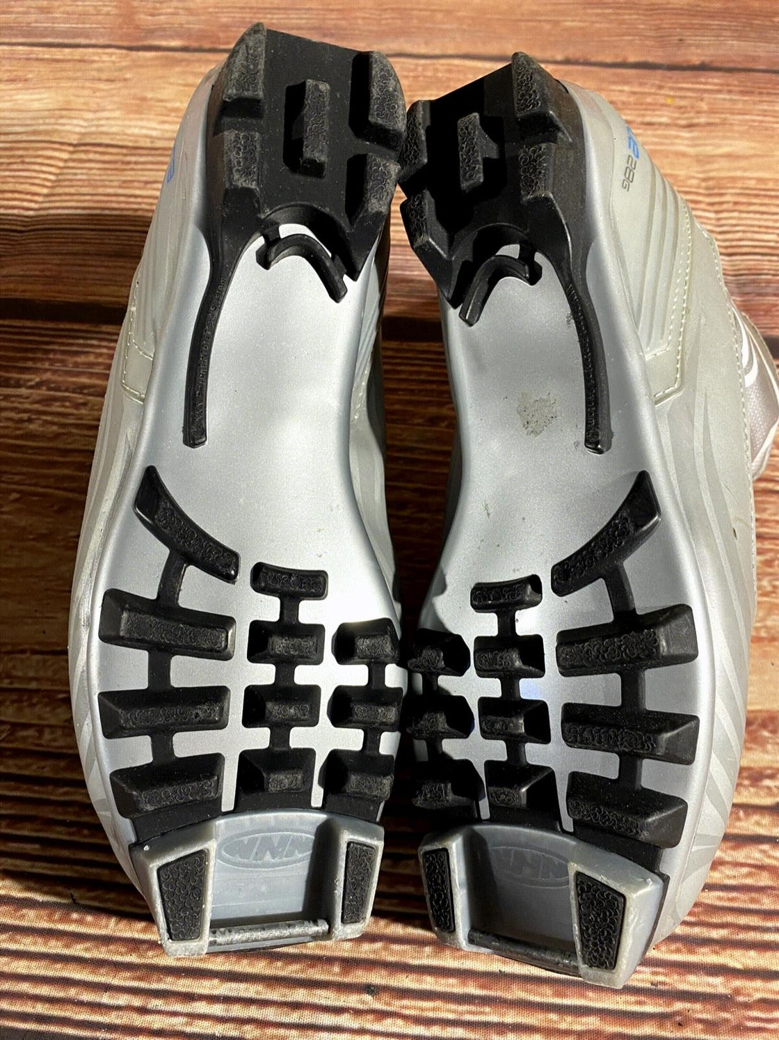 Alpina Eve28G Nordic Cross Country Ski Boots Size EU38 US6 for NNN 896