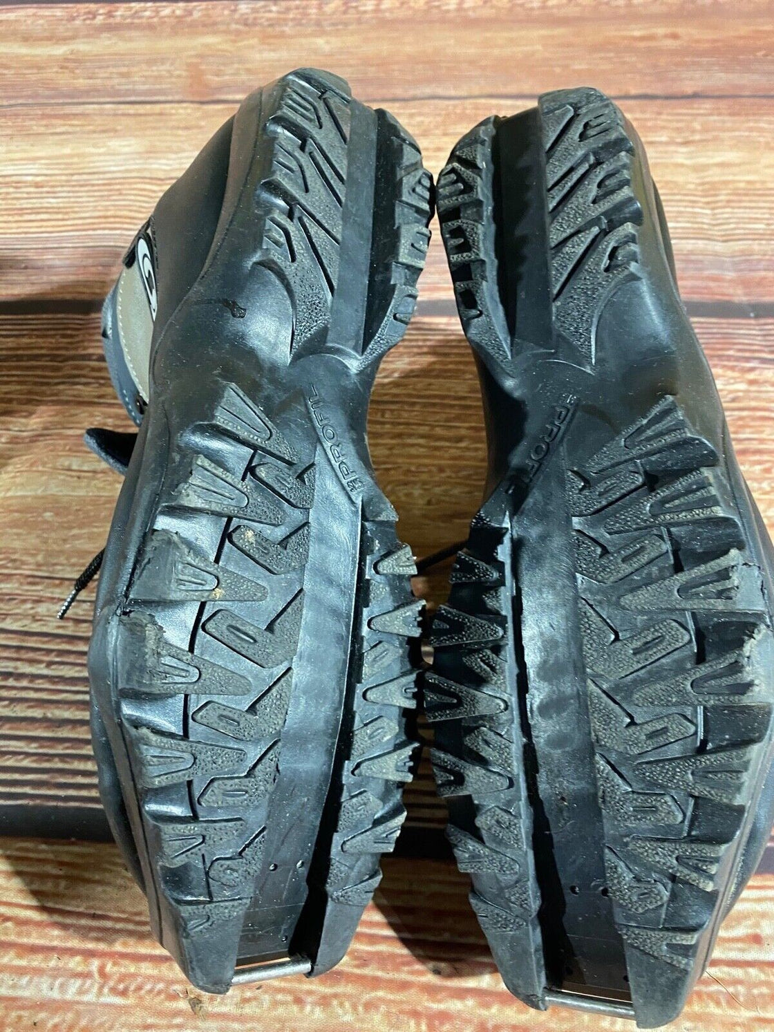 Salomon Nordic Cross Country Ski Boots Size EU42 US8.5 SNS Profil 2263