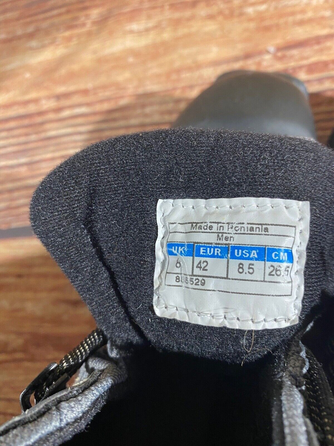 Salomon Nordic Cross Country Ski Boots Size EU42 US8.5 SNS Profil 2263