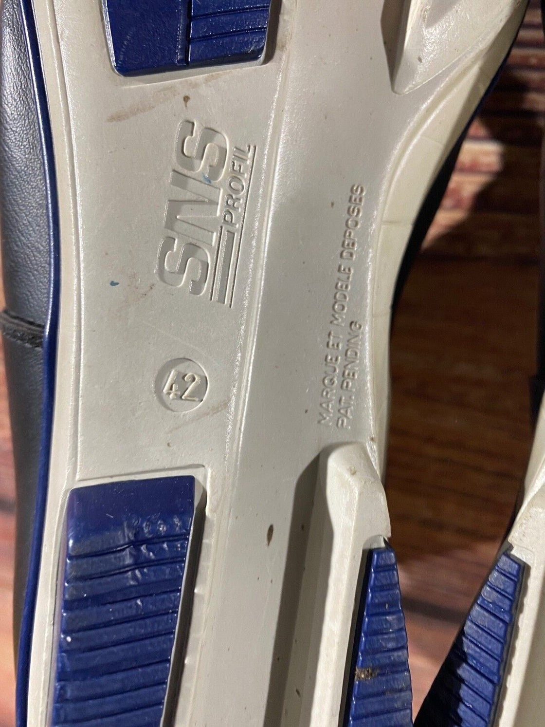 Fischer XC Nordic Cross Country Ski Boots Size EU42 US9 SNS Profil 1100