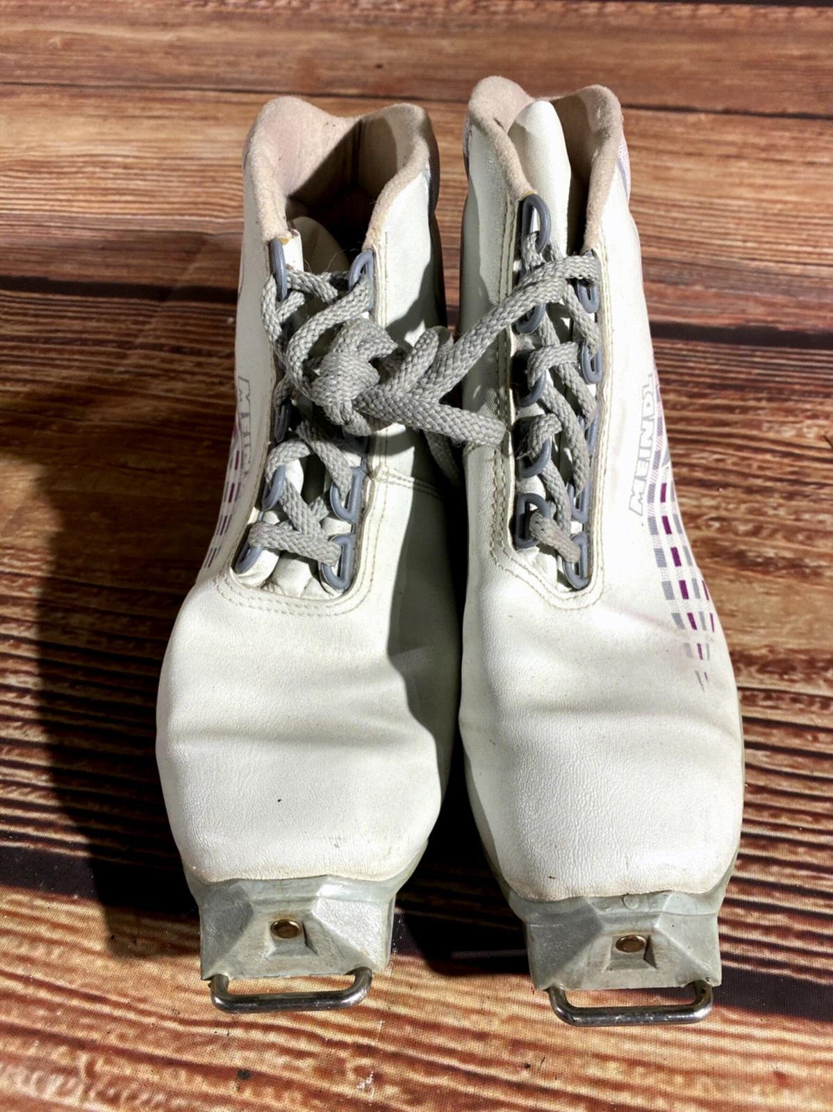 Meindl Cross Country Ski Boots Classic SNS Profil EU 38 US 6 Vintage 245mm 1218