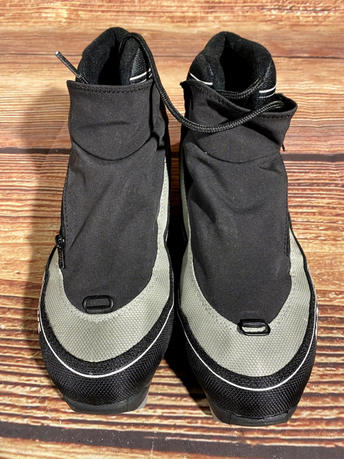 Madshus CT100 Cross Country Ski Boots Size EU43 US9.5 for NNN 2700