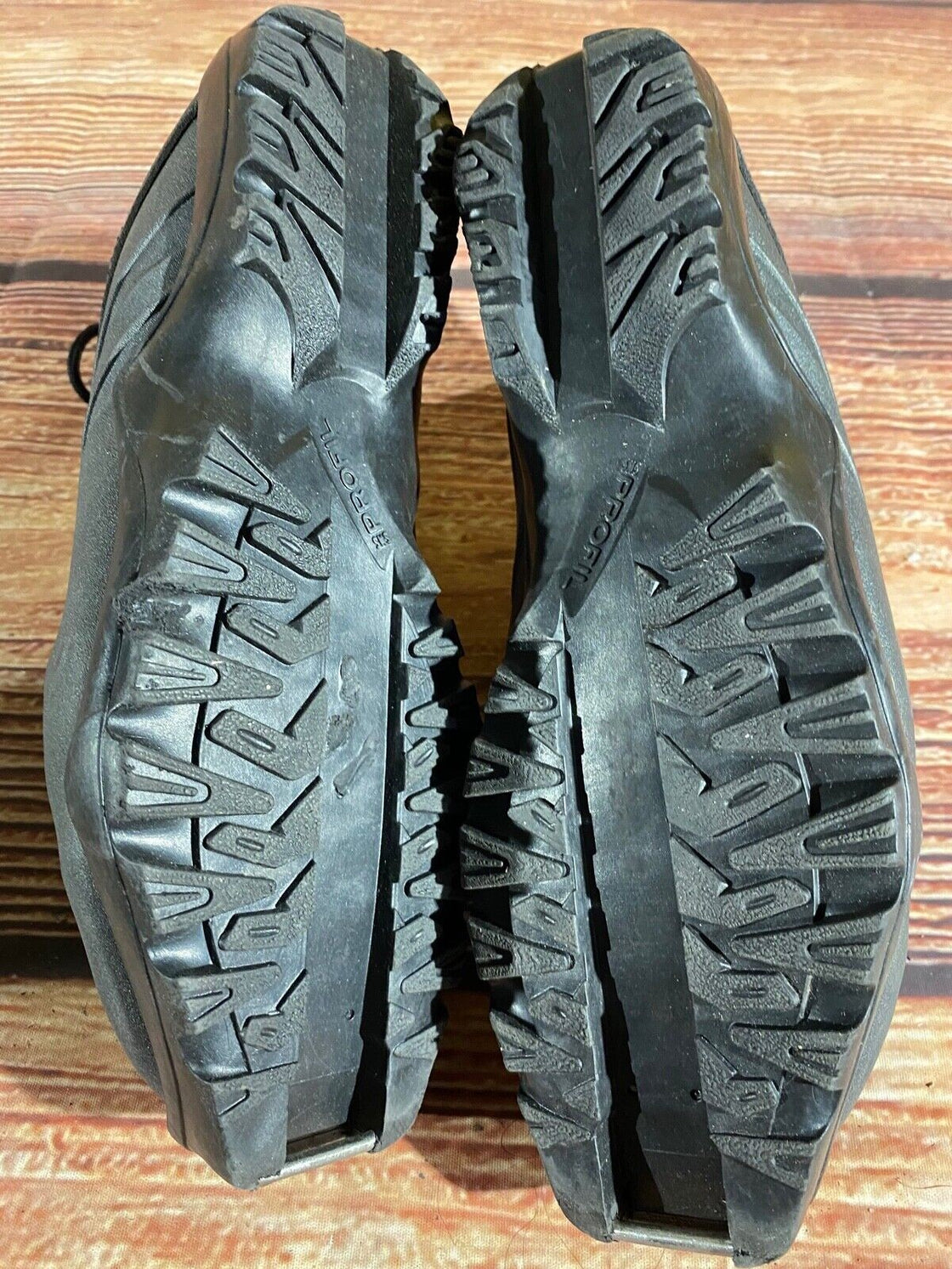 Fischer Comfort RF Nordic Cross Country Ski Boots Size EU41 US8 SNS Profil 1597