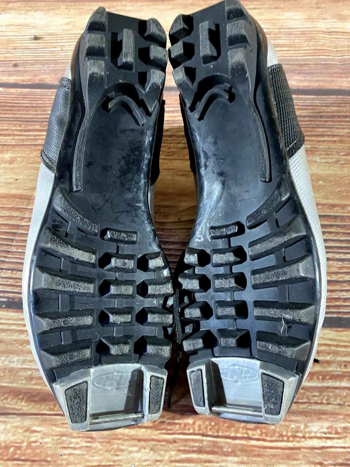 Alpina ST10 Nordic Cross Country Ski Boots Size EU39 US7 for NNN 2991