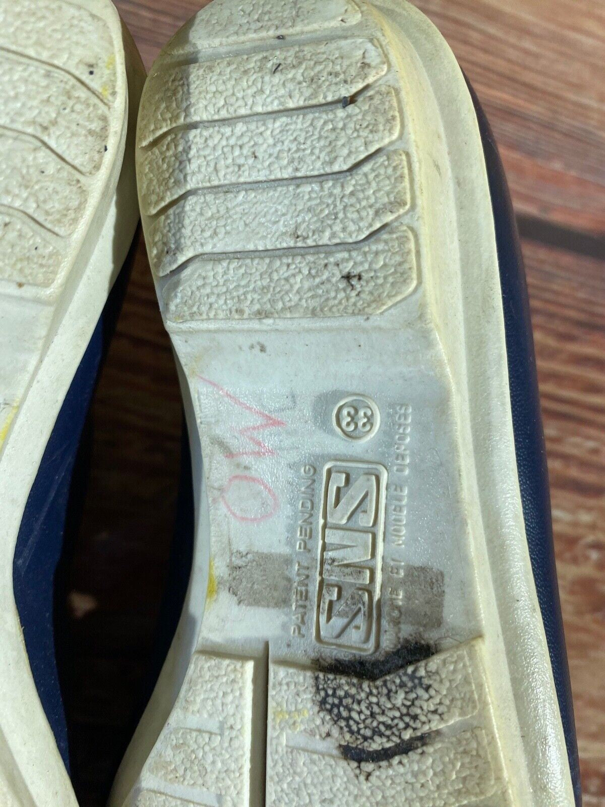 Karhu Cross Country Ski Boots Classic SNS Profil EU 33 US 2 Kids Vintage 1243