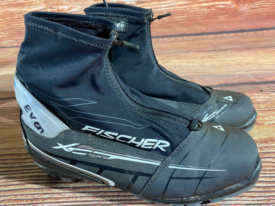 Fischer XC Touring Nordic Cross Country Ski Boots Size EU40 US7.5 NNN 1424
