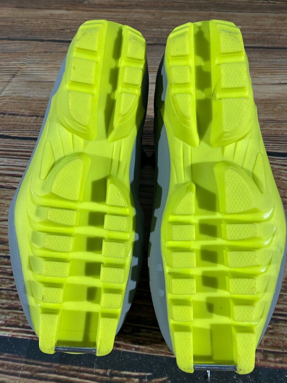 FISCHER J9000 Cross Country Ski Boots Size EU37 US5 SNS profil 1096