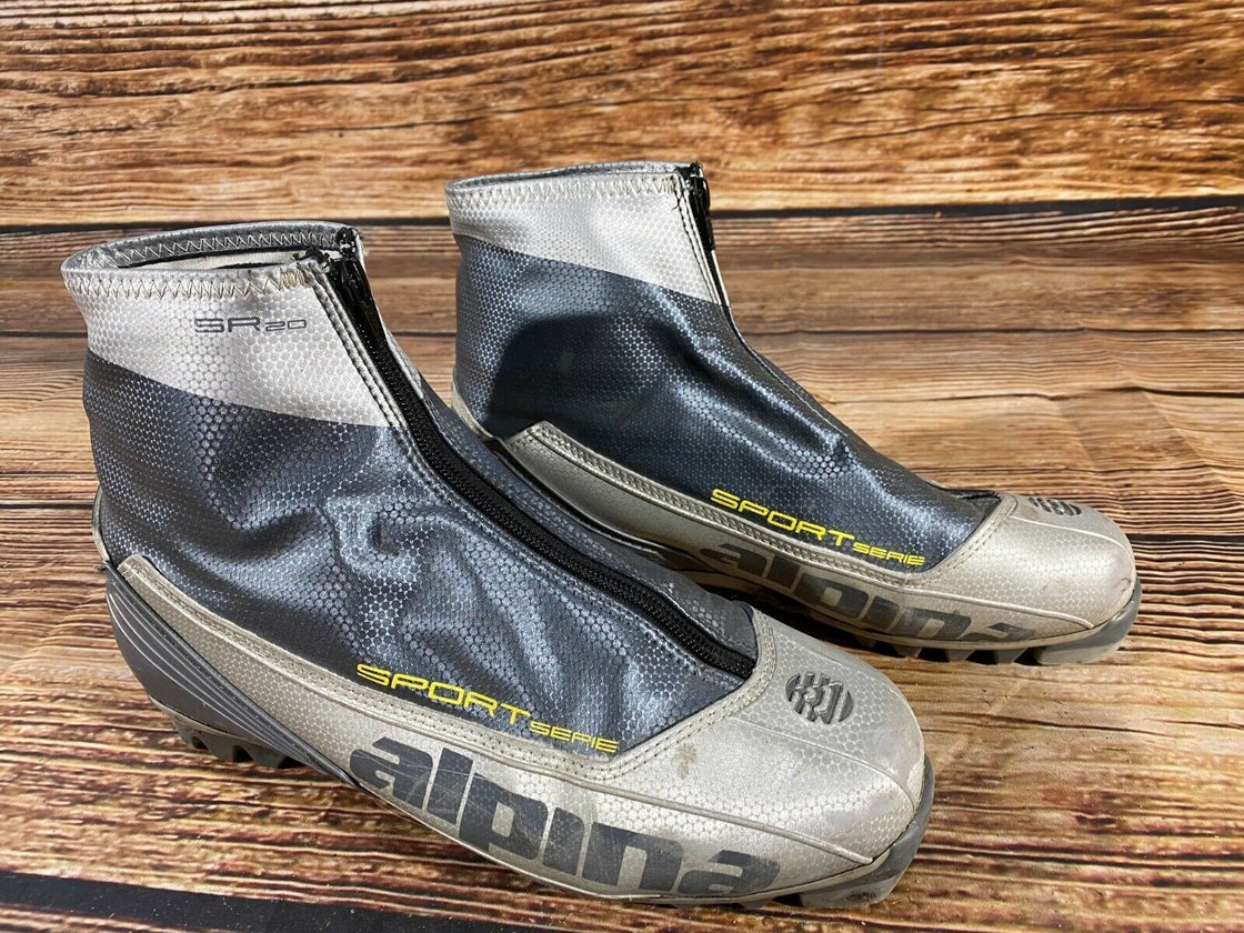 Alpina SR20 Nordic Cross Country Ski Boots Size EU43 US9.5 NNN bindings 971