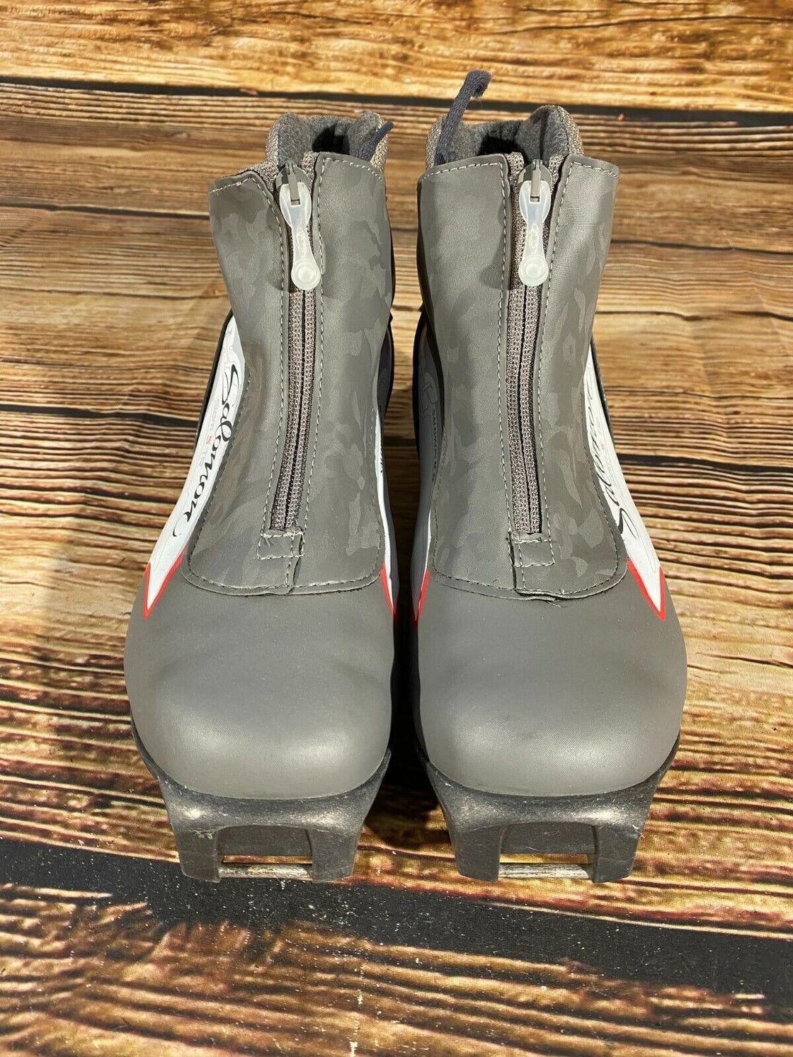 SALOMON Nordic Cross Country Ski Boots Size EU38 2/3 US7 SNS profil 2349