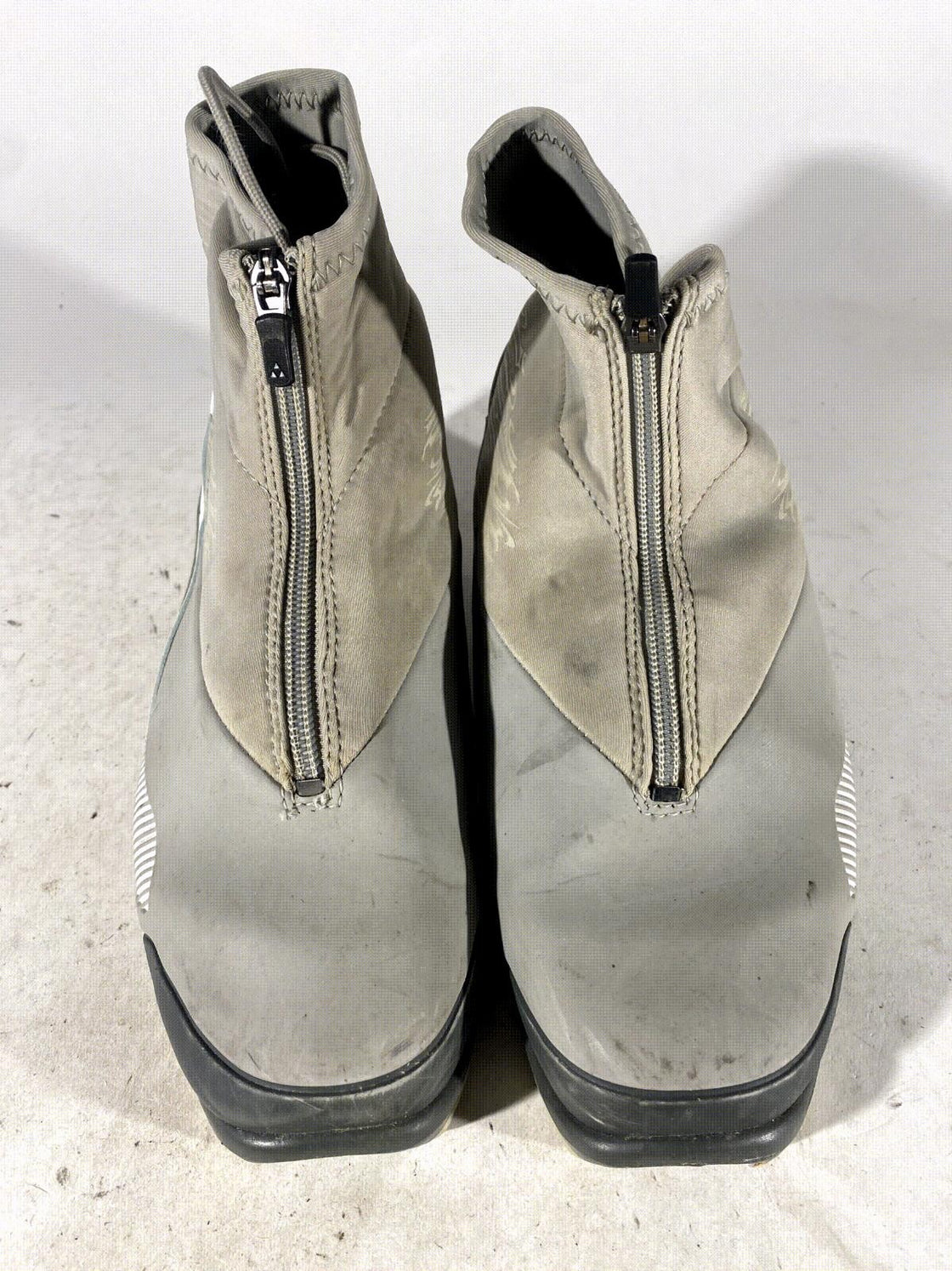 Fischer Touring Classic Nordic Cross Country Ski Boots Size EU39 US7 NNN 1455