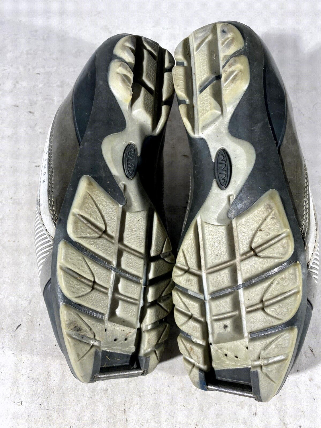 Fischer Touring Classic Nordic Cross Country Ski Boots Size EU39 US7 NNN 1455