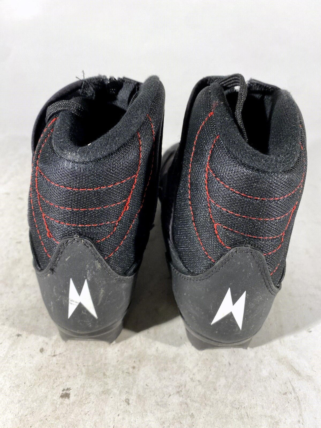 Madshus Classic Nordic Cross Country Ski Boots Size EU40 US7 for NNN 2511