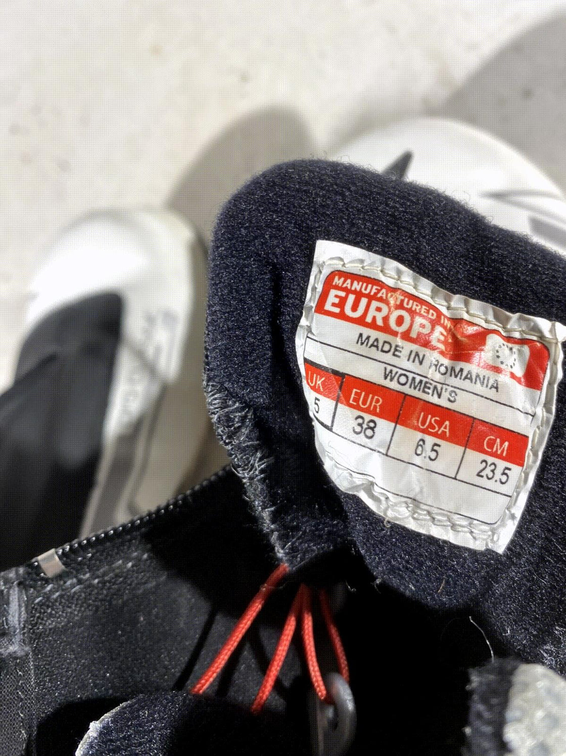 Atomic Pro Classic Nordic Cross Country Ski Boots EU38 US6.5 NNN Prolink 2437