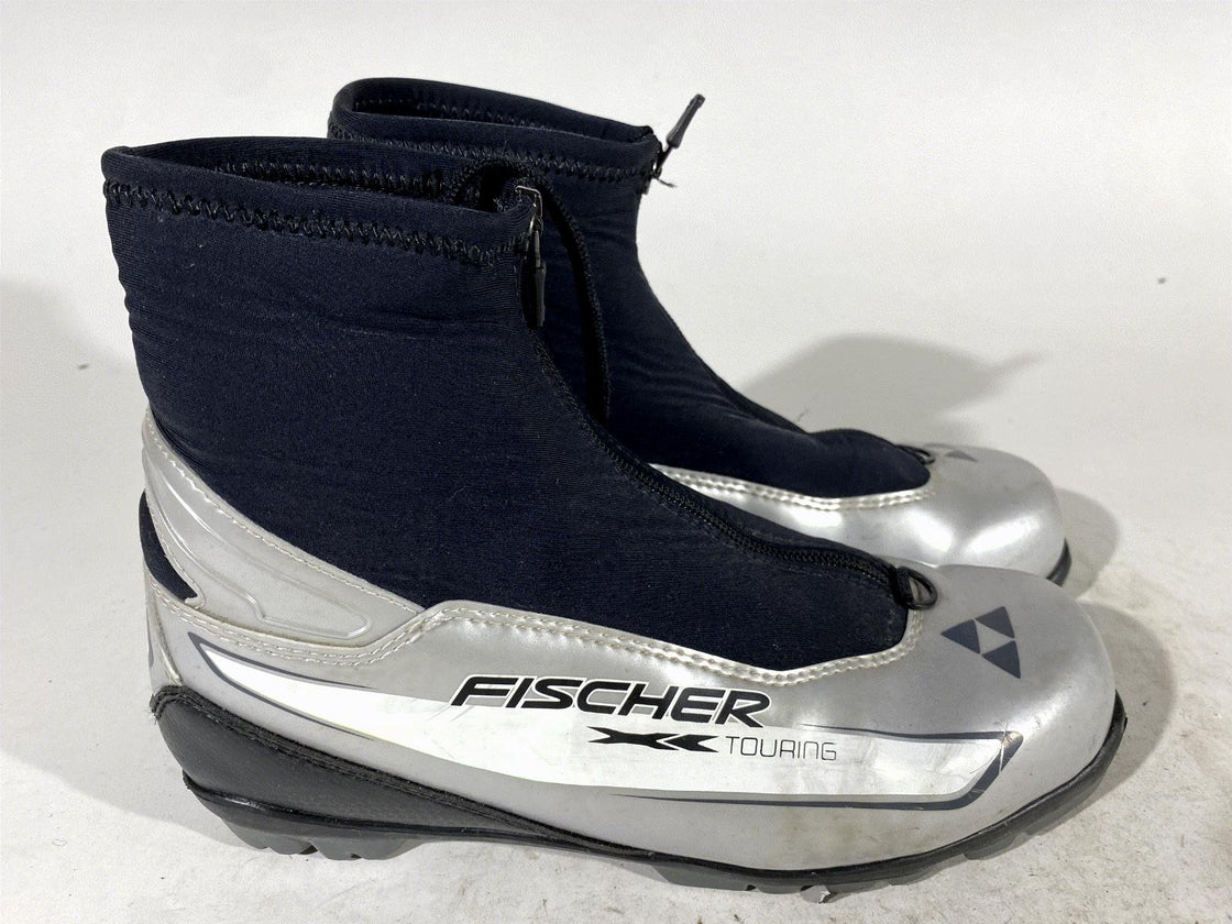 Fischer XC Touring Nordic Cross Country Ski Boots Size EU42 US9 NNN 1452