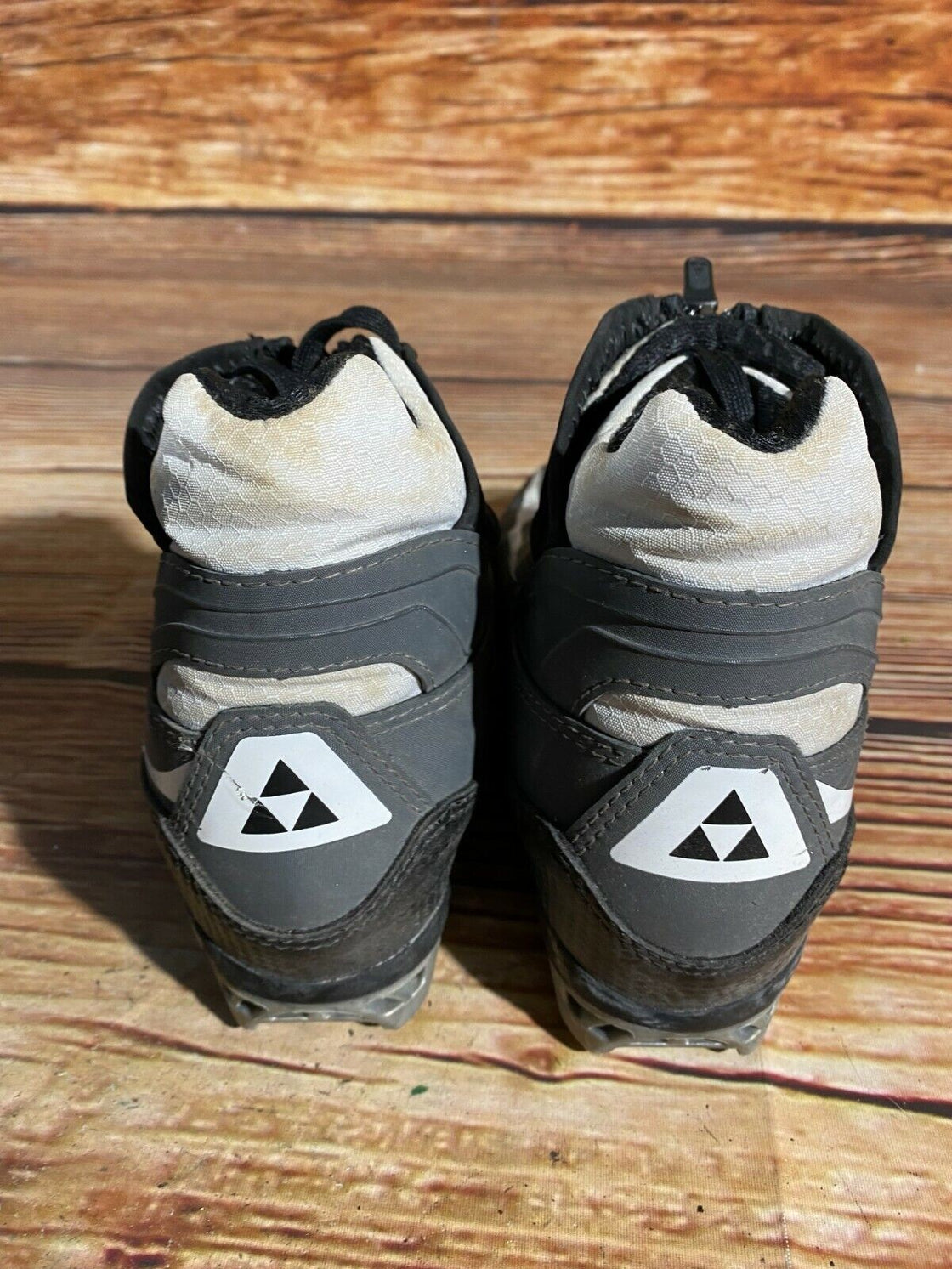 Fischer RC1 Classic Cross Country Ski Boots Size EU39 US7 NNN binding 1430