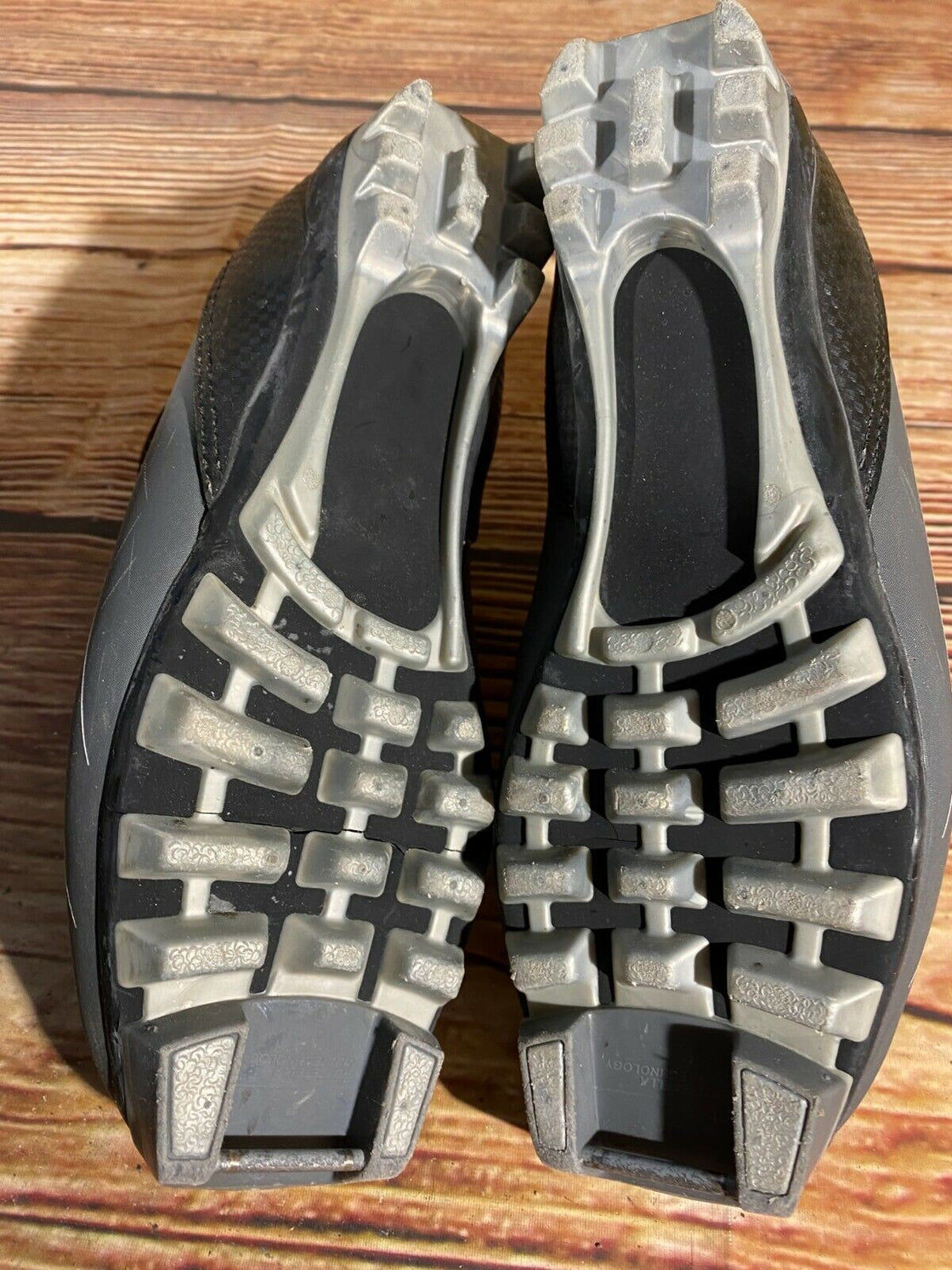 Fischer RC1 Classic Cross Country Ski Boots Size EU39 US7 NNN binding 1430