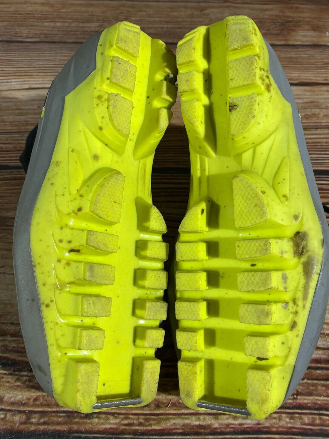 Fischer J9000 Cross Country Ski Boots Size EU36 US4.5 SNS Profil binding 1532