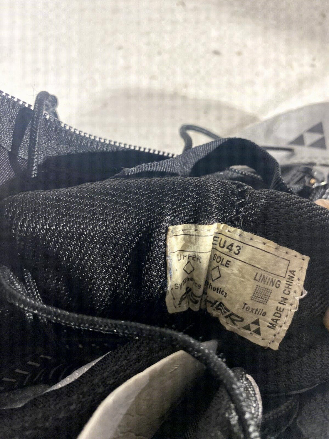 Fischer XC Comfort Nordic Cross Country Classic Ski Boots EU43 US9.5 NNN 1340