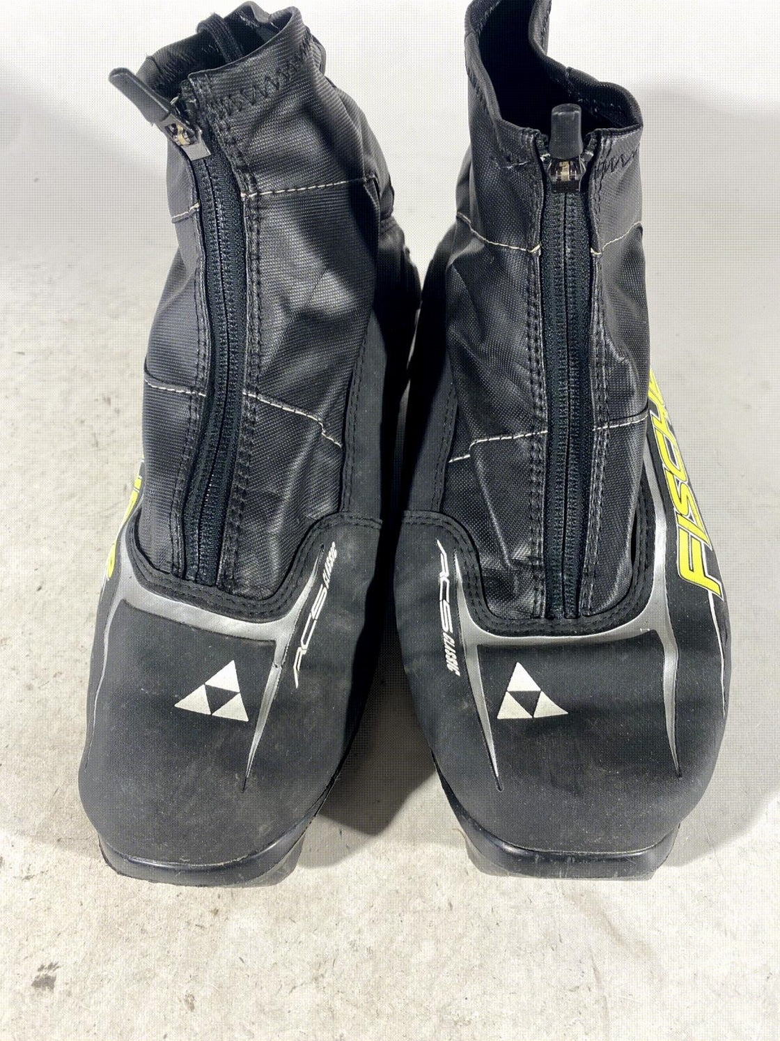 Fischer RC5 Classic Nordic Cross Country Ski Boots Size EU43 US9.5 NNN 1458
