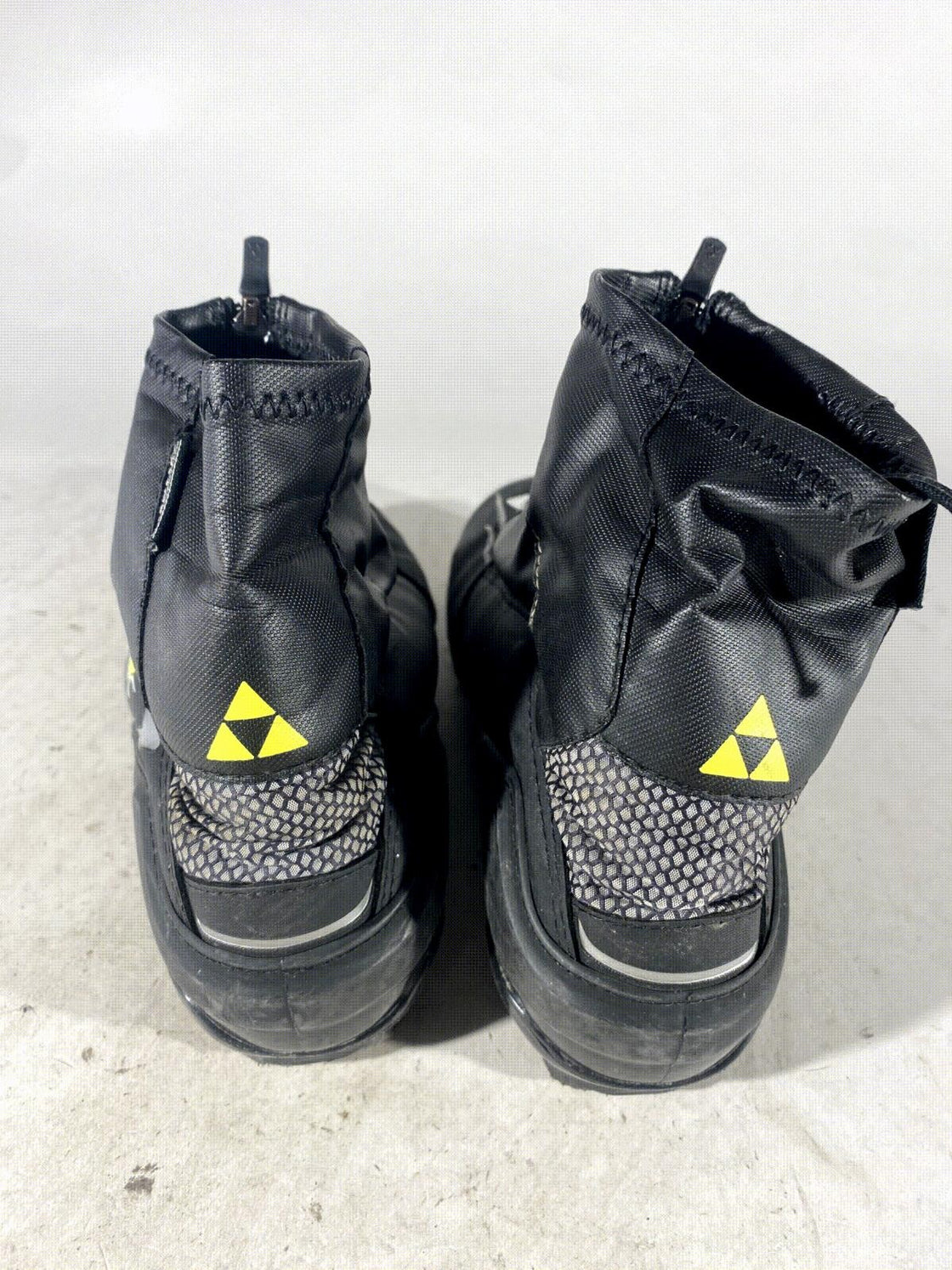 Fischer RC5 Classic Nordic Cross Country Ski Boots Size EU43 US9.5 NNN 1458