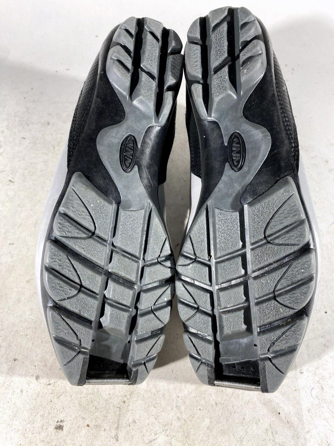 Fischer XC Touring Nordic Cross Country Ski Boots Size EU42 US9 NNN 1440