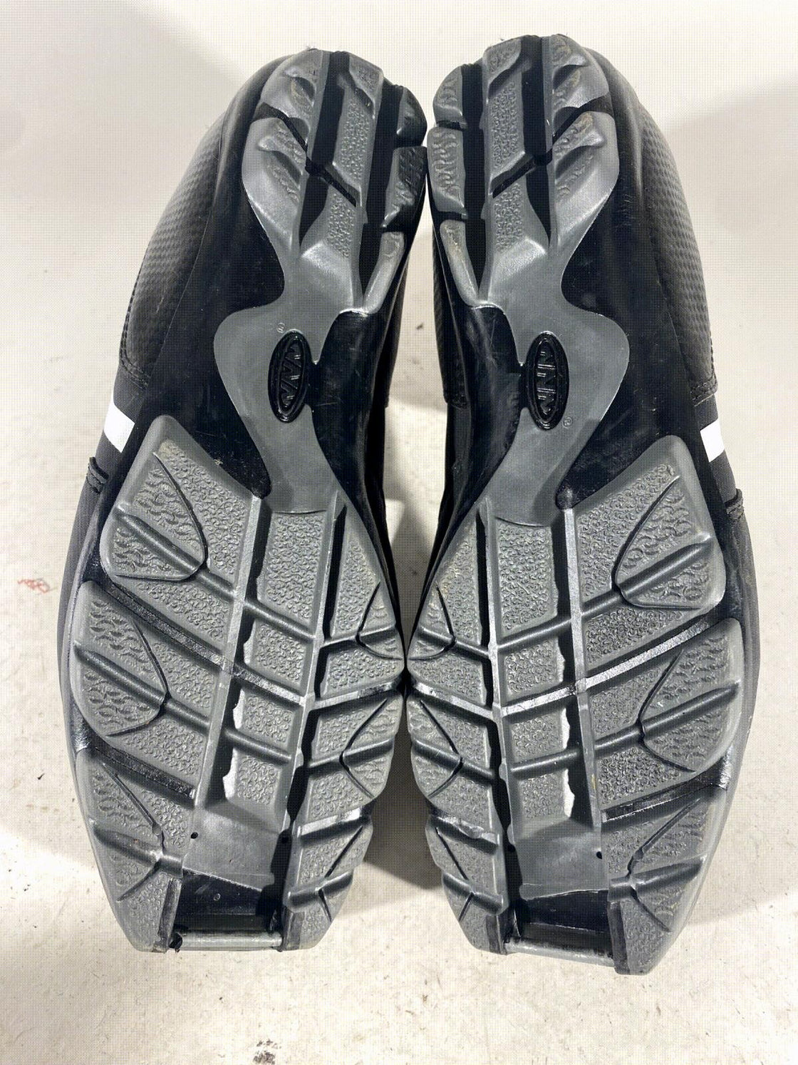 Fischer XC Touring Nordic Cross Country Ski Boots Size EU42 US9 NNN 1461