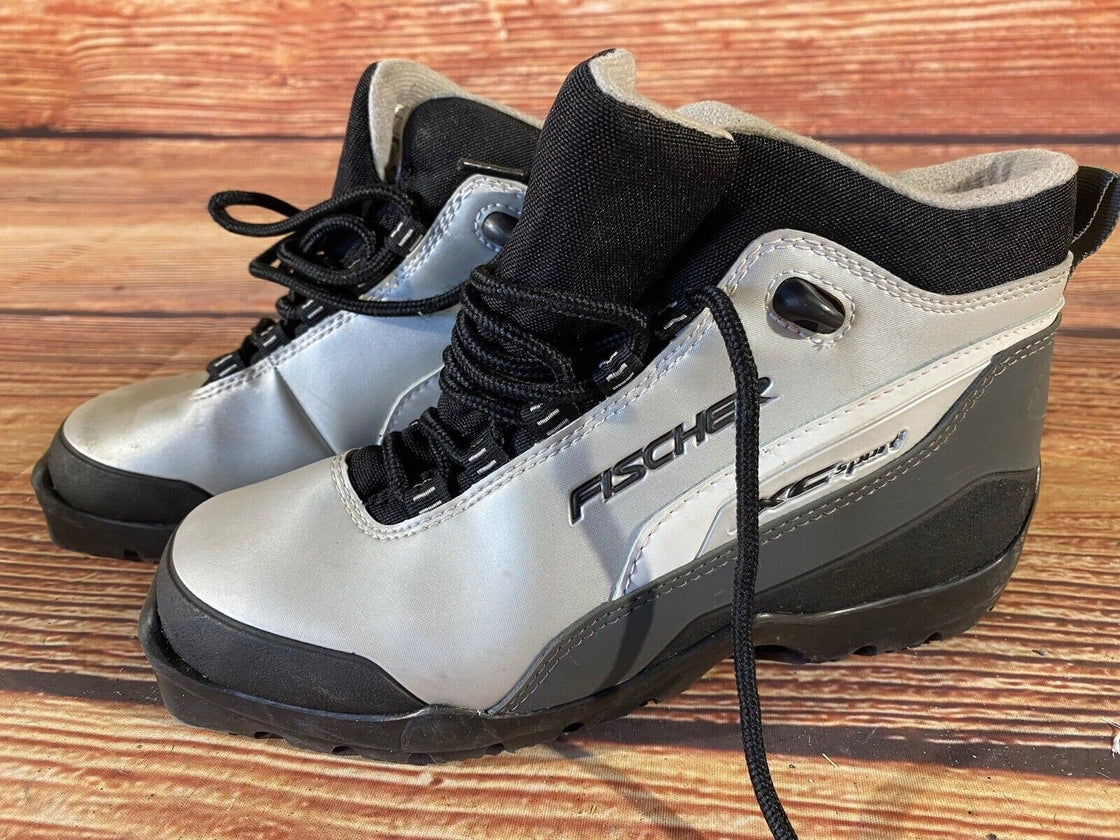 Fischer XC Sport Nordic Cross Country Ski Boots Size EU39 US7 NNN 1351