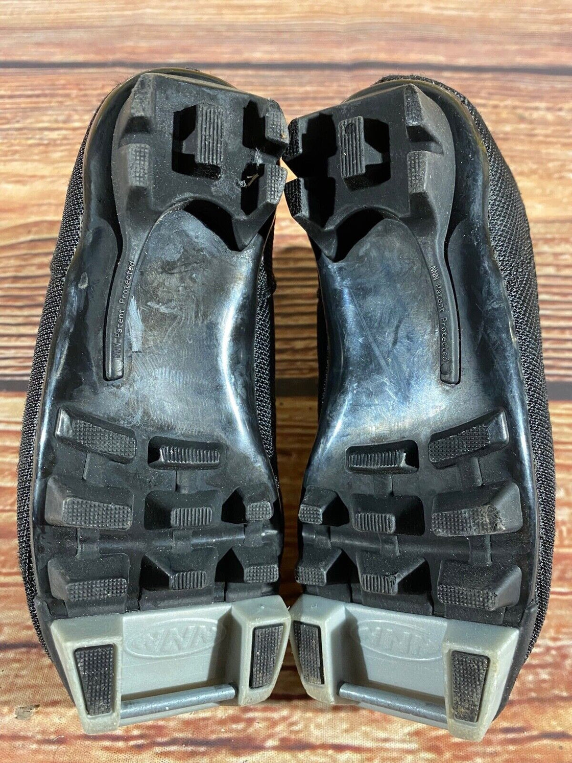 Madshus Super Race Kids Nordic Cross Country Ski Boots Size EU26 US9 NNN M242