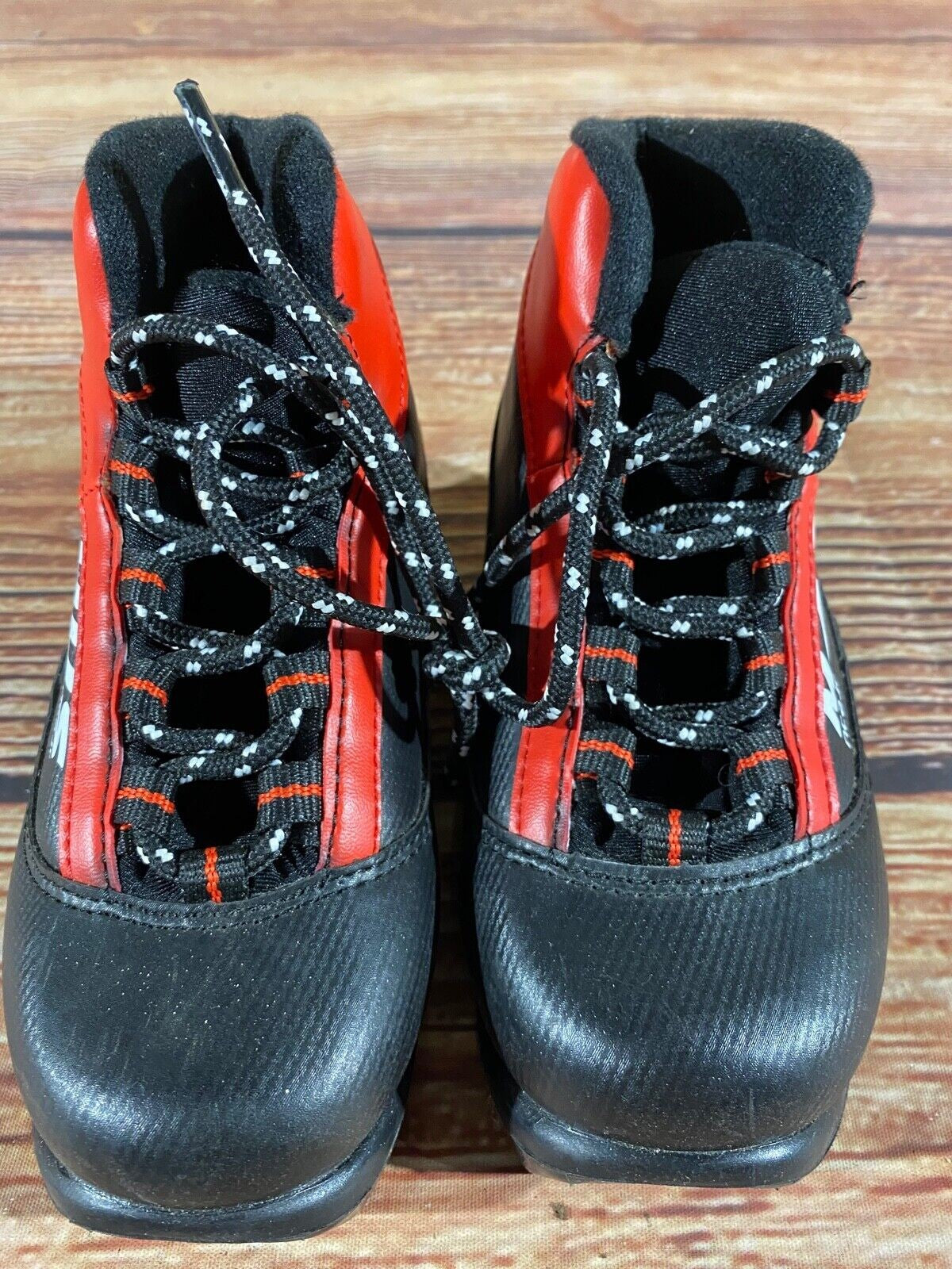 Madshus NC2 Cross Country Ski Boots Classic NNN EU 28 US 10.5 Kids 180mm M249