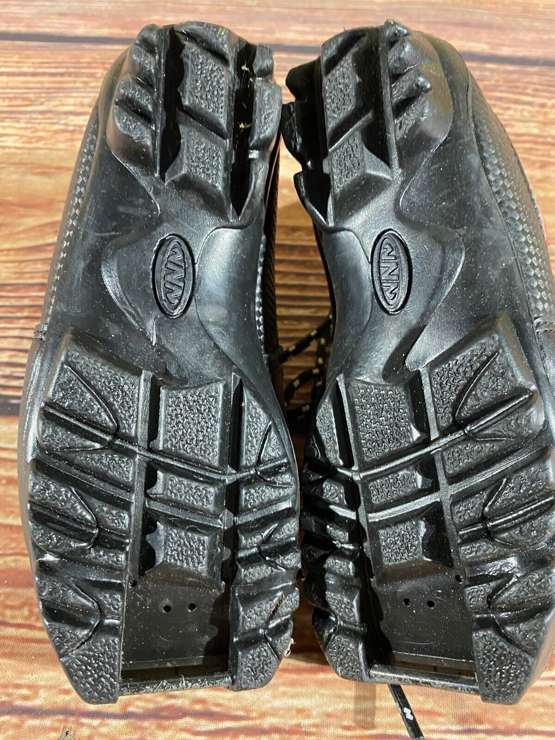 Madshus NC2 Kids Nordic Cross Country Ski Boots Size EU28 US10.5 NNN M249