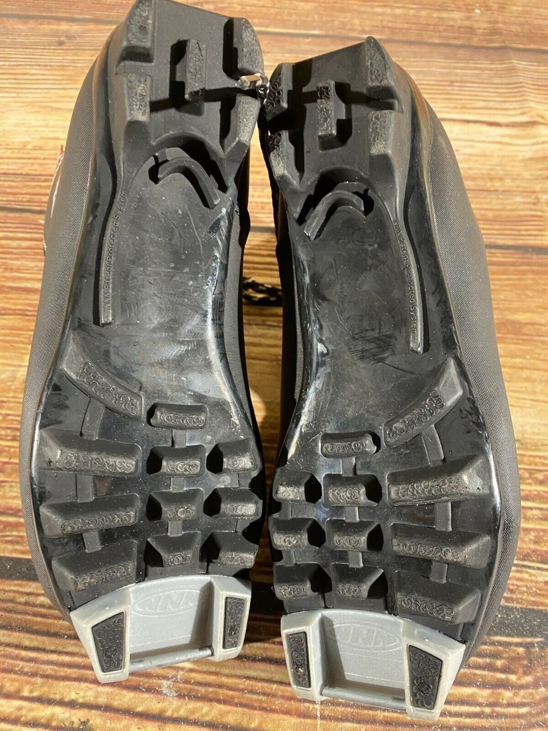 Rossignol X-Tour Ultra Nordic Cross Country Ski Boots Size EU37 US5 NNN 1957