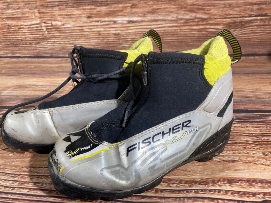 Fischer XJ Sprint Kids Nordic Cross Country Ski Boots Size EU36 US4.5 NNN F-425