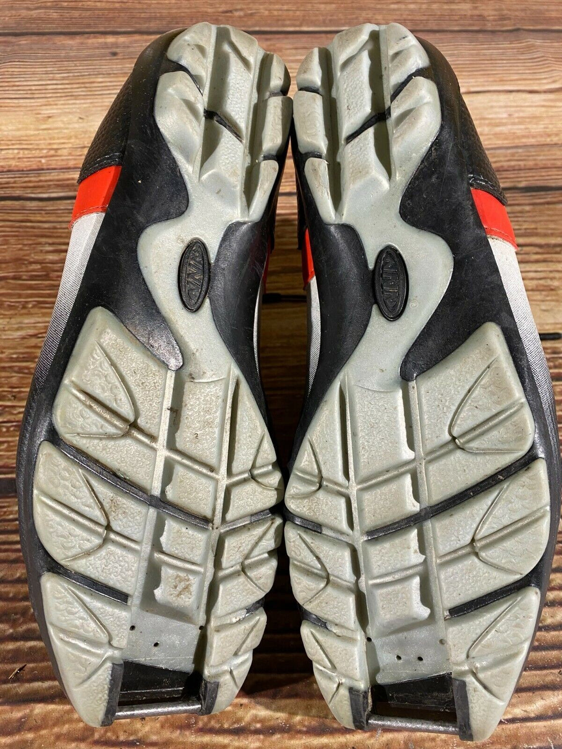 Madshus NX6 Nordic Cross Country Ski Boots Size EU40 US7.5 for NNN 2564