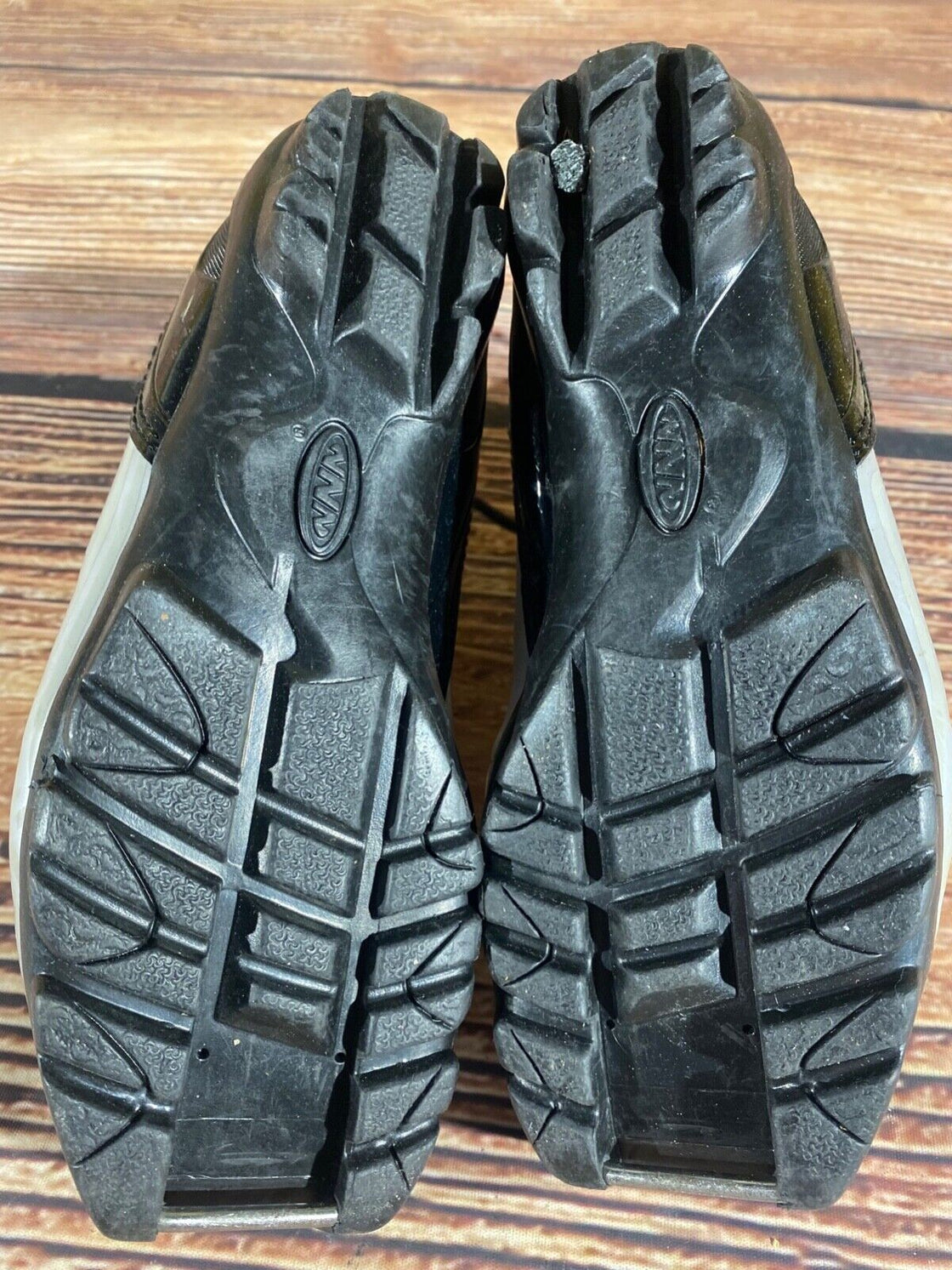 Fischer XJ Sprint Kids Nordic Cross Country Ski Boots Size EU35 US3.5 NNN F-515