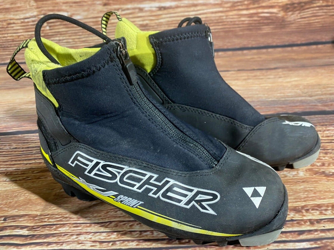Fischer XJ Sprint Kids Nordic Cross Country Ski Boots Size EU35 US3.5 NNN F-401