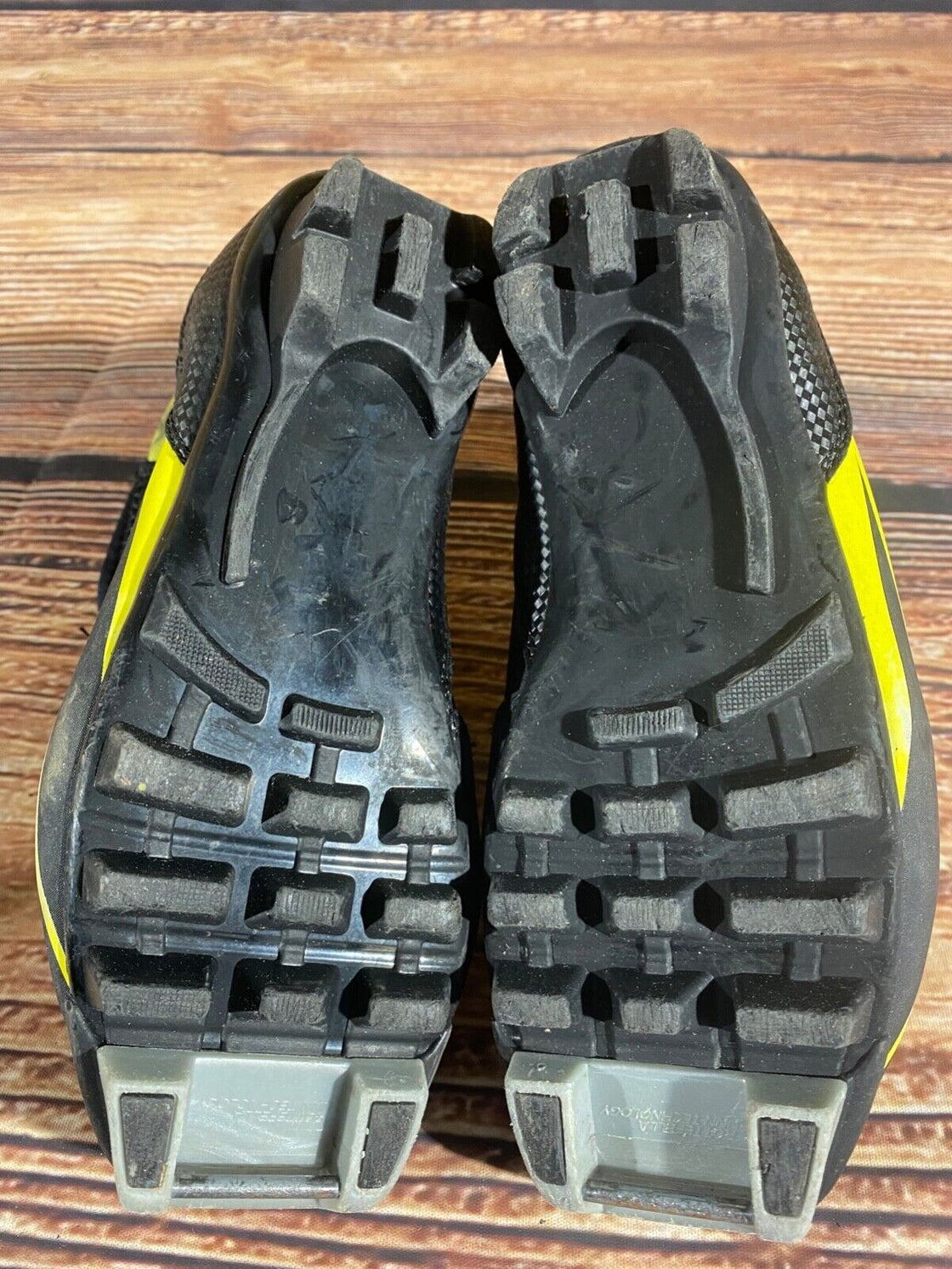 Fischer XJ Sprint Kids Nordic Cross Country Ski Boots Size EU35 US3.5 NNN F-401