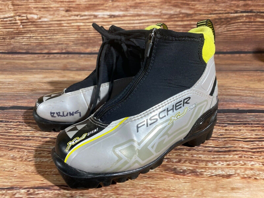 Fischer XJ Sprint Kids Nordic Cross Country Ski Boots Size EU31 US12.5 NNN F-402