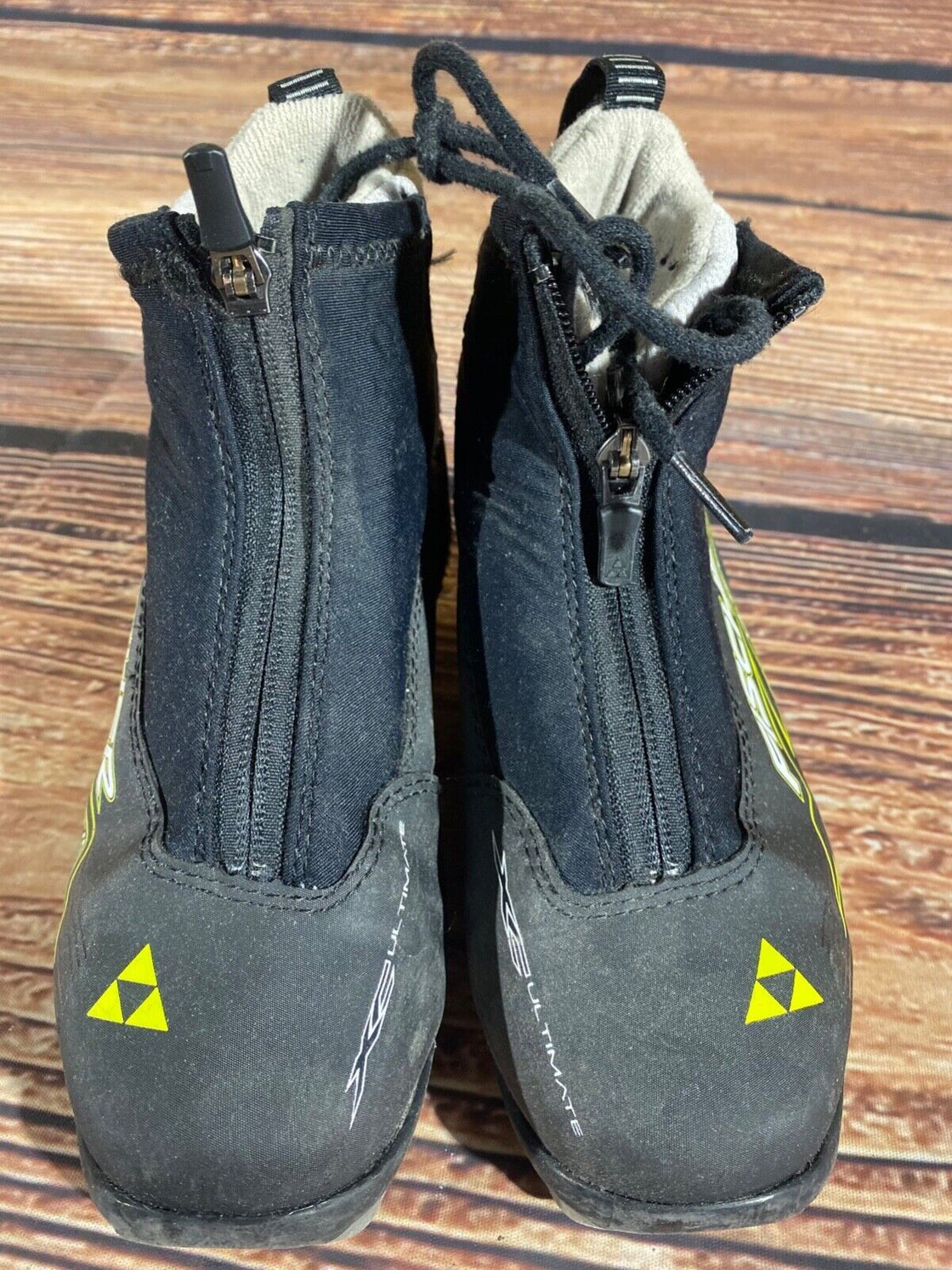 Fischer Ultimate Kids Nordic Cross Country Ski Boots Size EU32 US1.5 NNN F-531